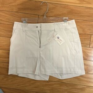 Ecru white shorts